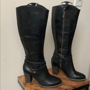 UGG Neoma Black Genuine Sheepskin Lined Side Zip Riding Boot Size 7.5 - New